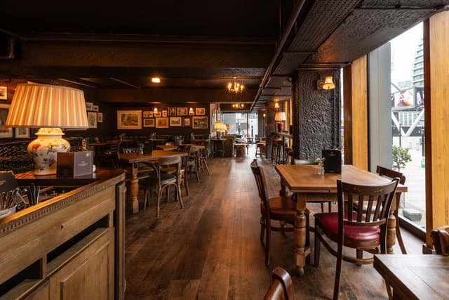 Old Street Tavern