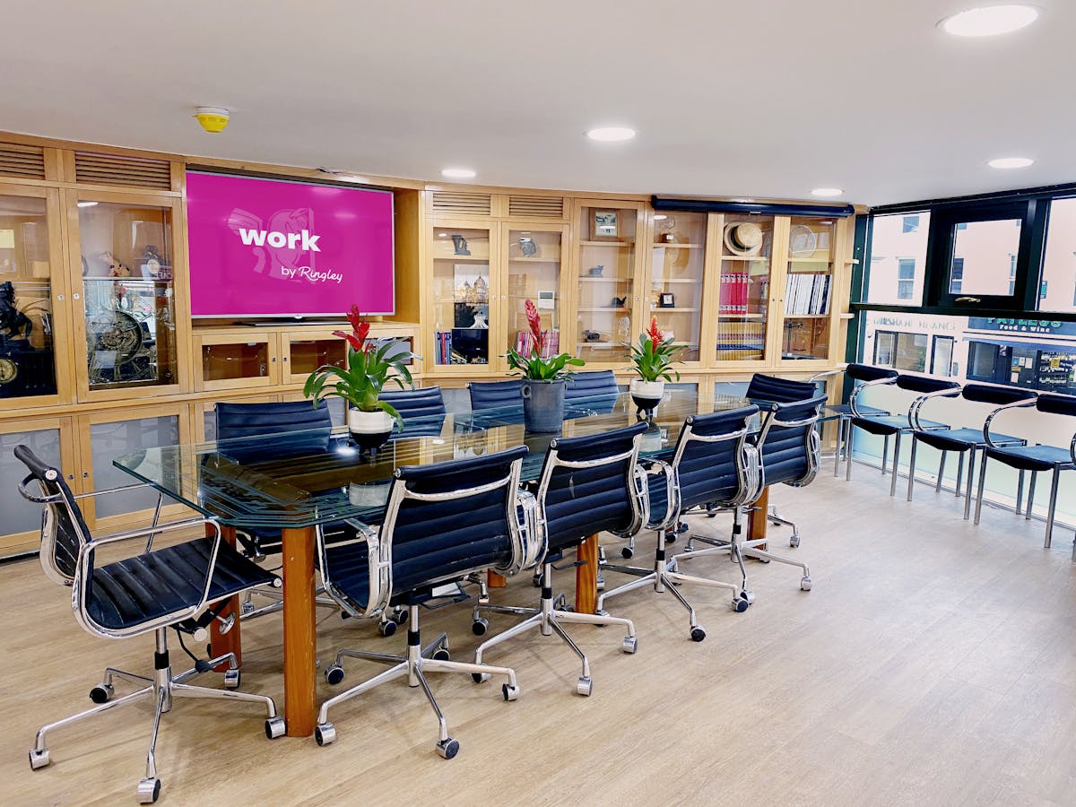 Camden Gateway boardroom, natural light, business meeting, conference event - Banner