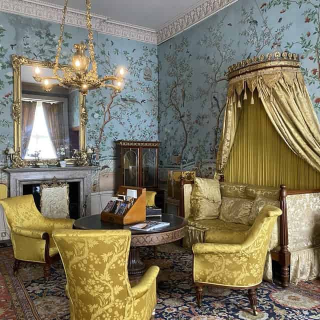 Ellis Suite