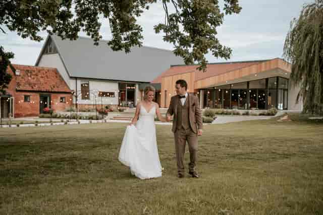 Rustic Wedding Venue | Ellis Suite | Windmill Farm Hotel