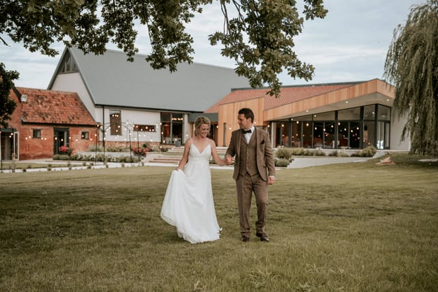 Rustic Wedding Venue | Ellis Suite | Windmill Farm Hotel