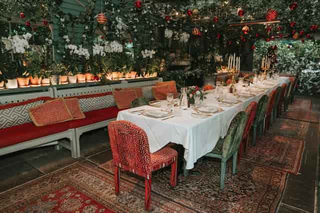 Main Bar & Dining Area