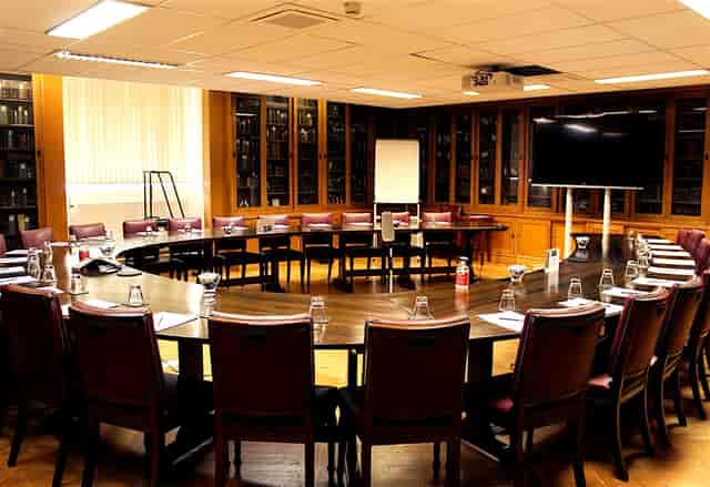 Boardroom meeting, circular table, AV, corporate event