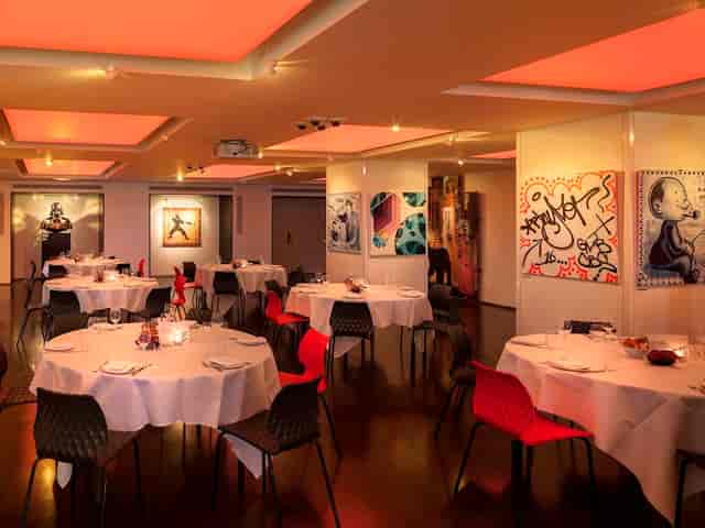 ARCA art'otel Amsterdam: Chic event space, modern art, upscale dinner.