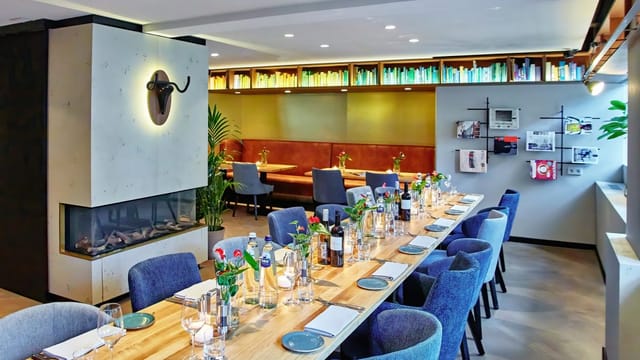 Amsterdam private dining | Corporate event | Art'otel Library