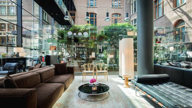 The Lounge
