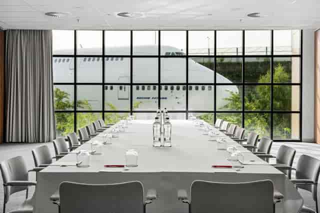 Amsterdam Park Plaza plane boardroom meeting event