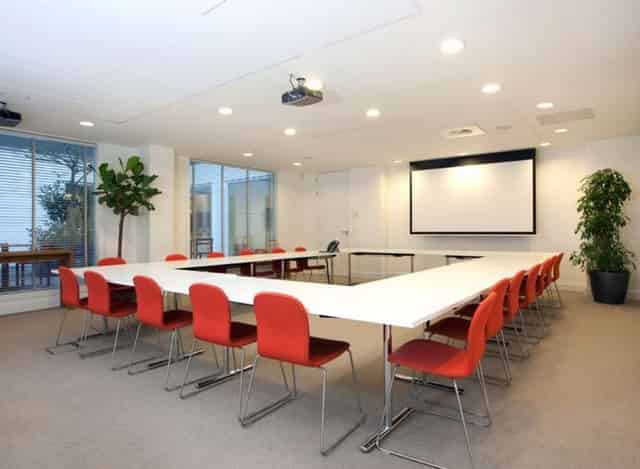 25 Watt Meeting Room
