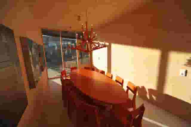 25 Watt Meeting Room