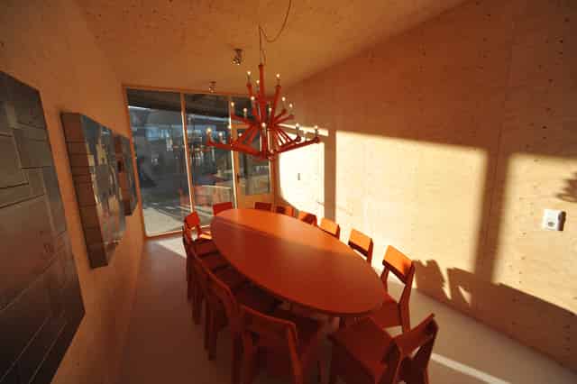 25 Watt Meeting Room