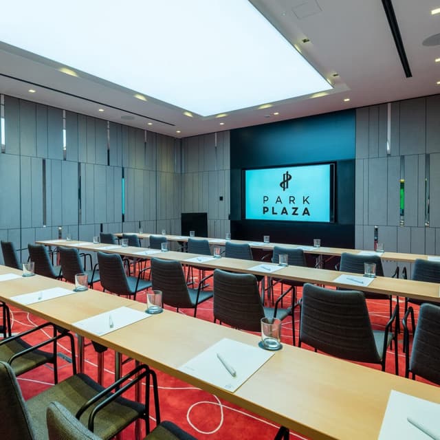 100 Watt Boardroom