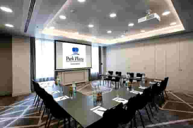 Park Suite 1