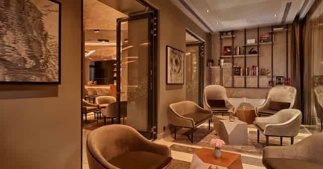 Plaza Suite 4