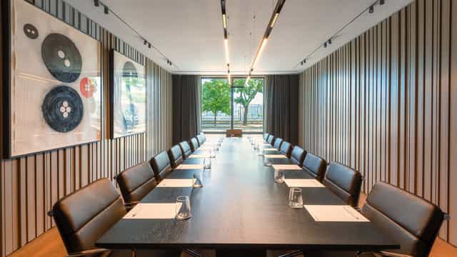 Berlin boardroom meeting venue