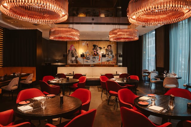 Radisson RED Berlin Kudamm restaurant, chic event venue, corporate dining