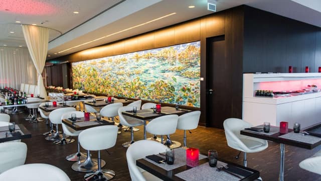 art'eat & art'drink (Restaurant & Bar)