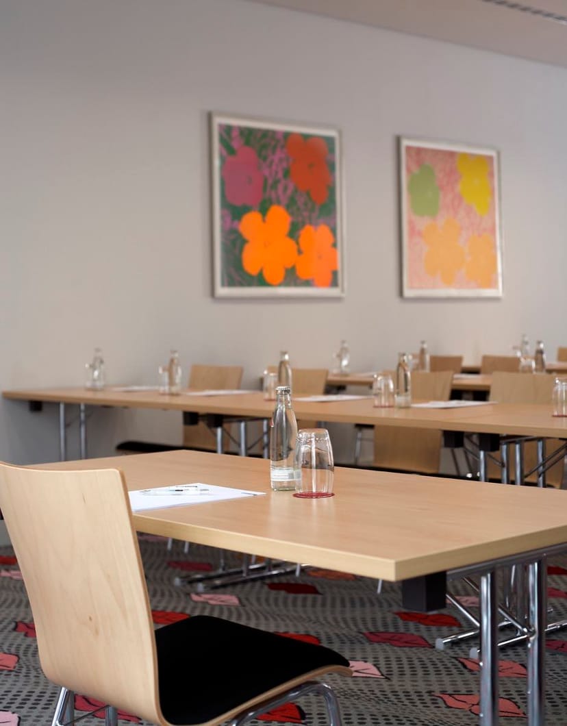 Park Plaza Berlin seminar room, art, classroom, workshop