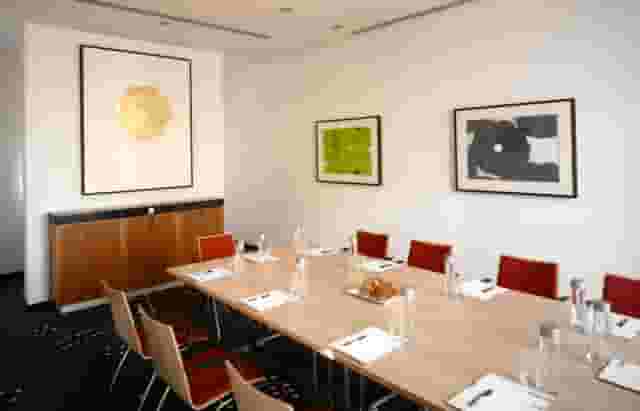 Plaza Suite 1