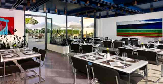 Veruda event space, natural light, business conference