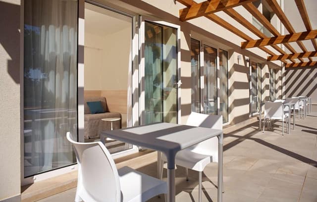 Lungomare Bar & Restaurant