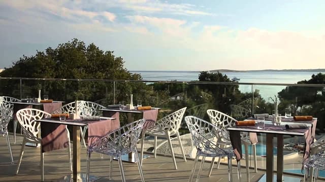 Lungomare Bar & Restaurant