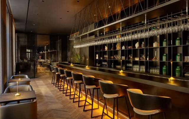 YEZI Restaurant & Bar