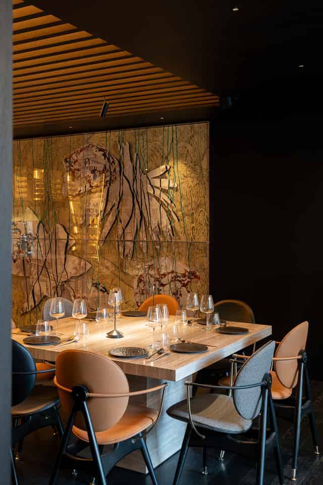 YEZI Restaurant & Bar