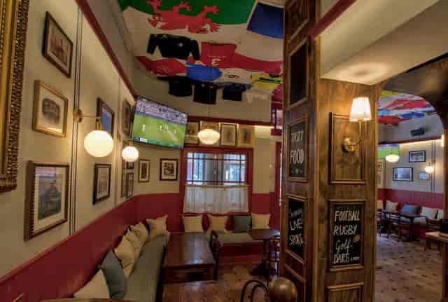 The Bull & Egret - image 3
