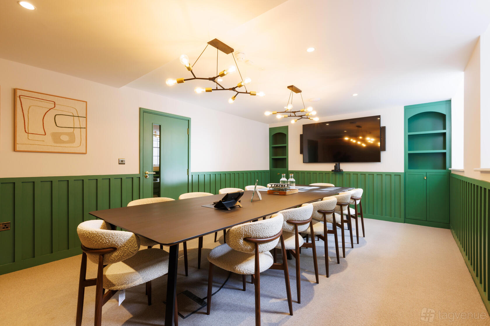 London Bridge boardroom, modern meeting space, event venue