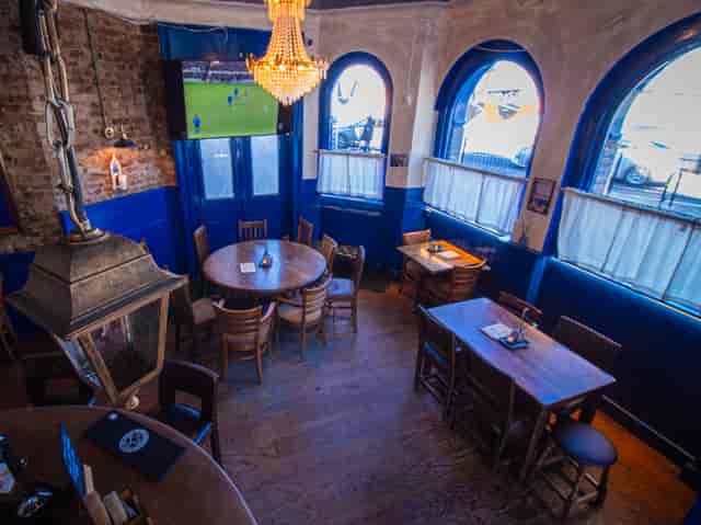 The Lock & Lantern - image 3