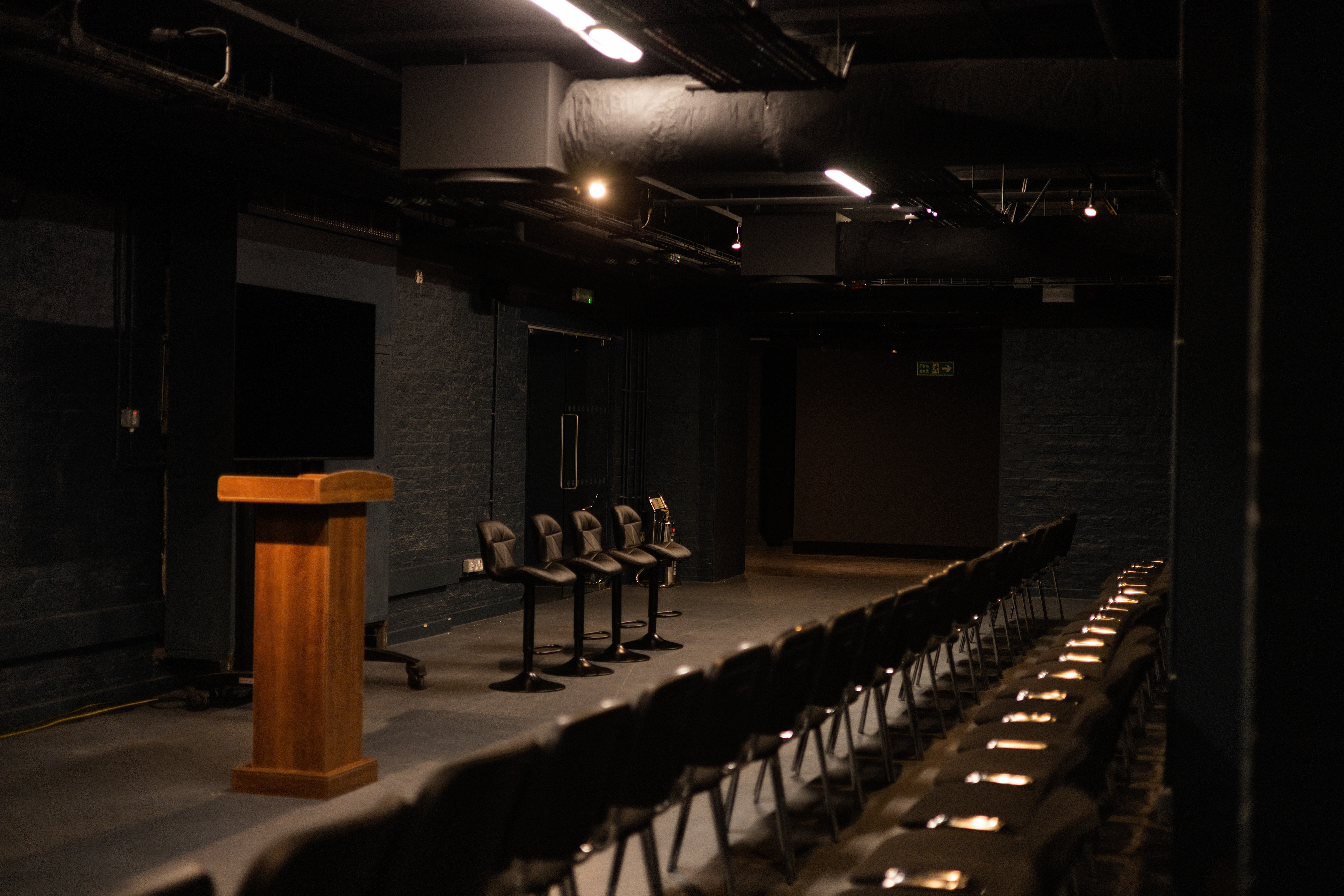 SPYSCAPE black-box event space, minimalist presentation, workshop