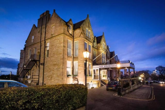 Historic Edinburgh hotel event space, Cardoon Suite
