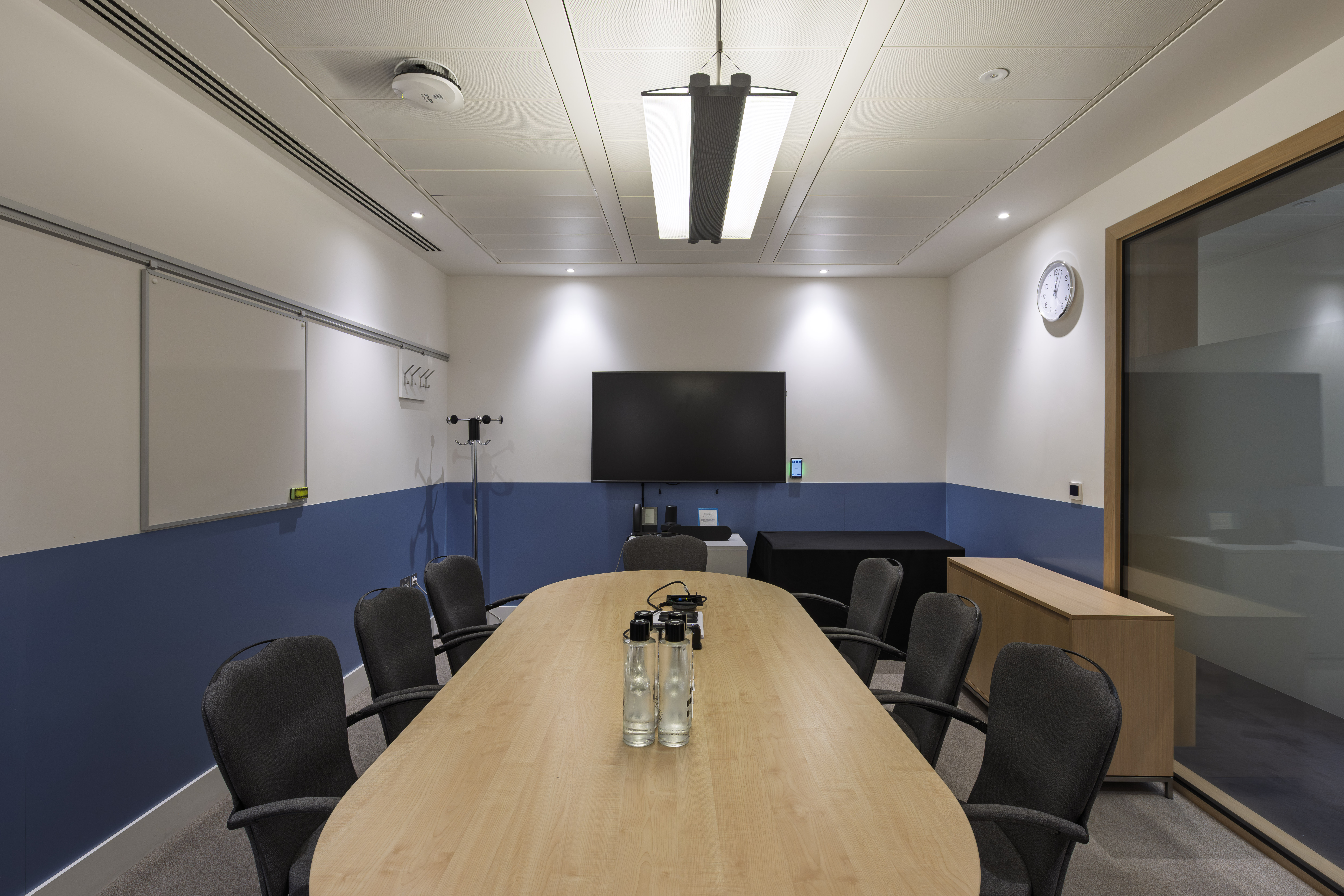 Modern boardroom, IET London, executive meeting, corporate event