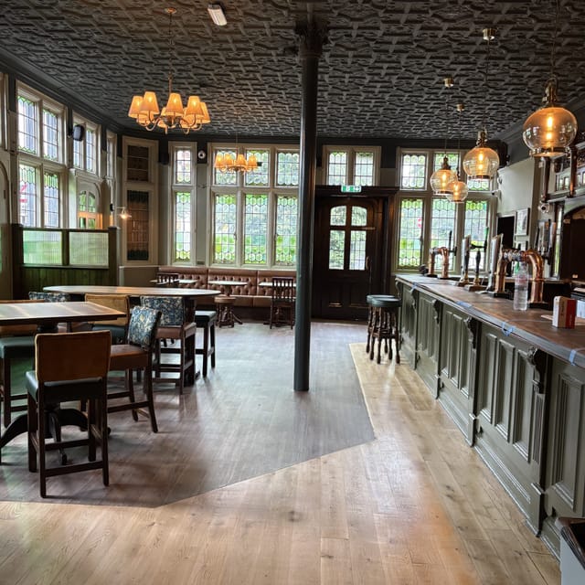 The Chapel Market Tavern - image 2