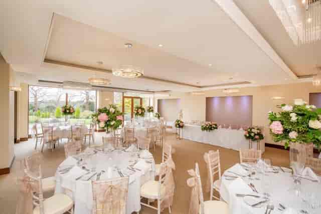 Vestry Hall, Mitcham - image 3