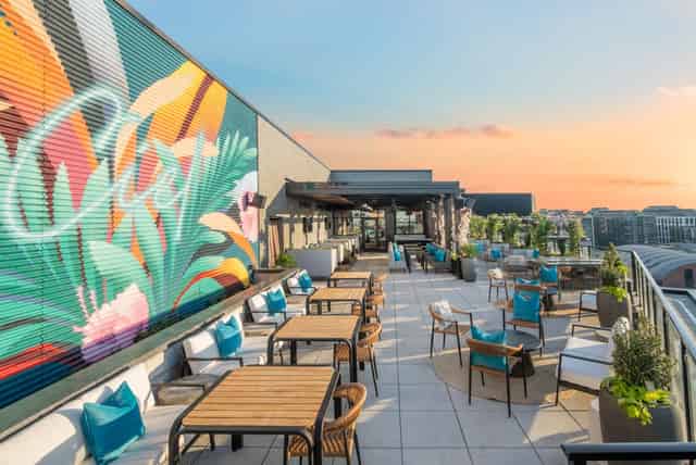 Rooftop Deck (Retractable Roof)