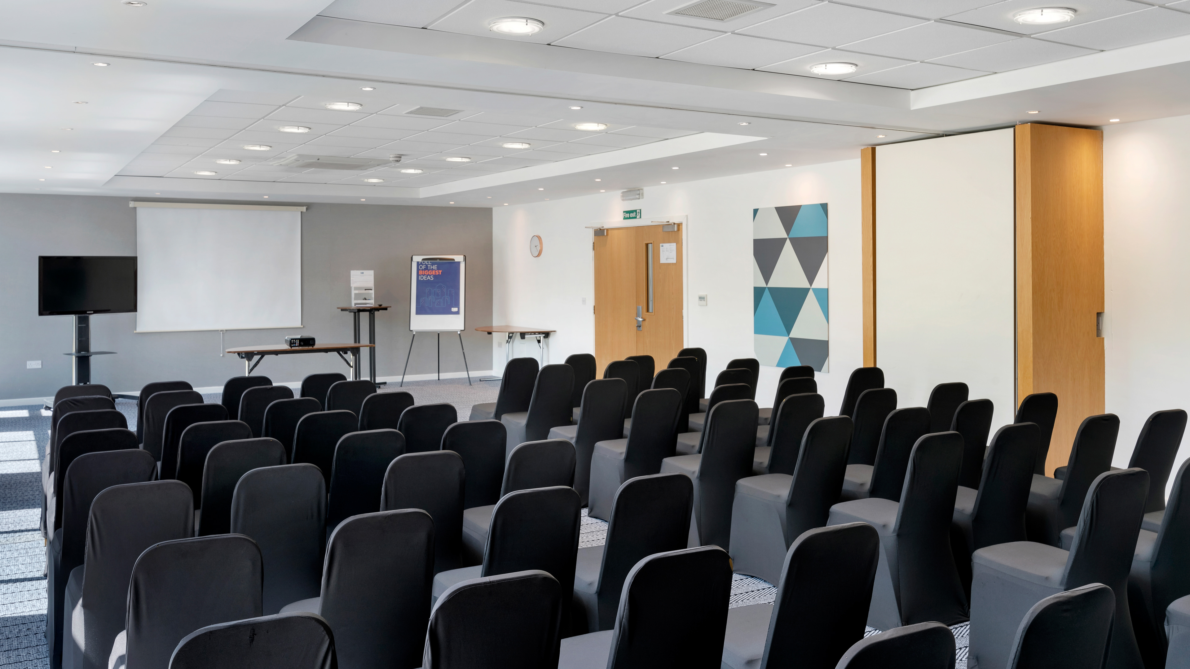 Holiday Inn Express Leigh - Sports Village - image 1