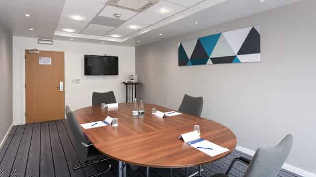 Syndicate Room 1