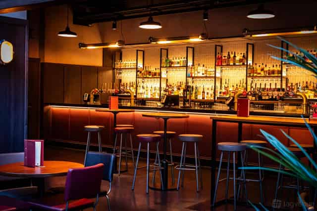 The Metropolitan Bar