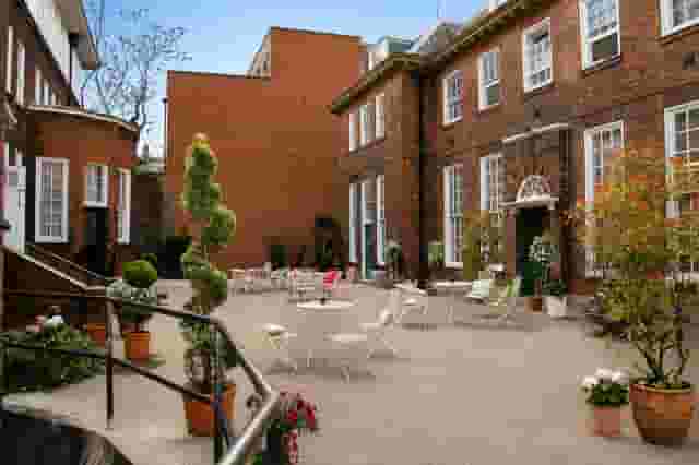 Courtyard & Garden