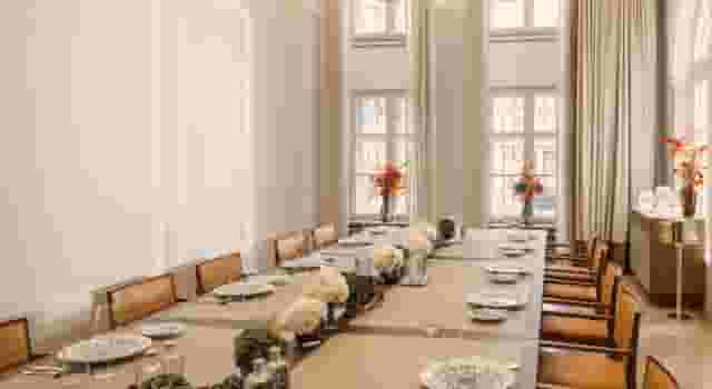 Salon II