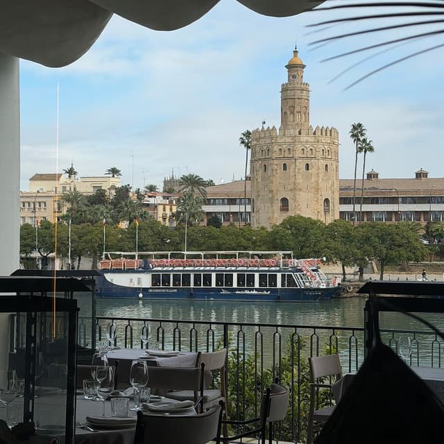 Patio de los Limoneros