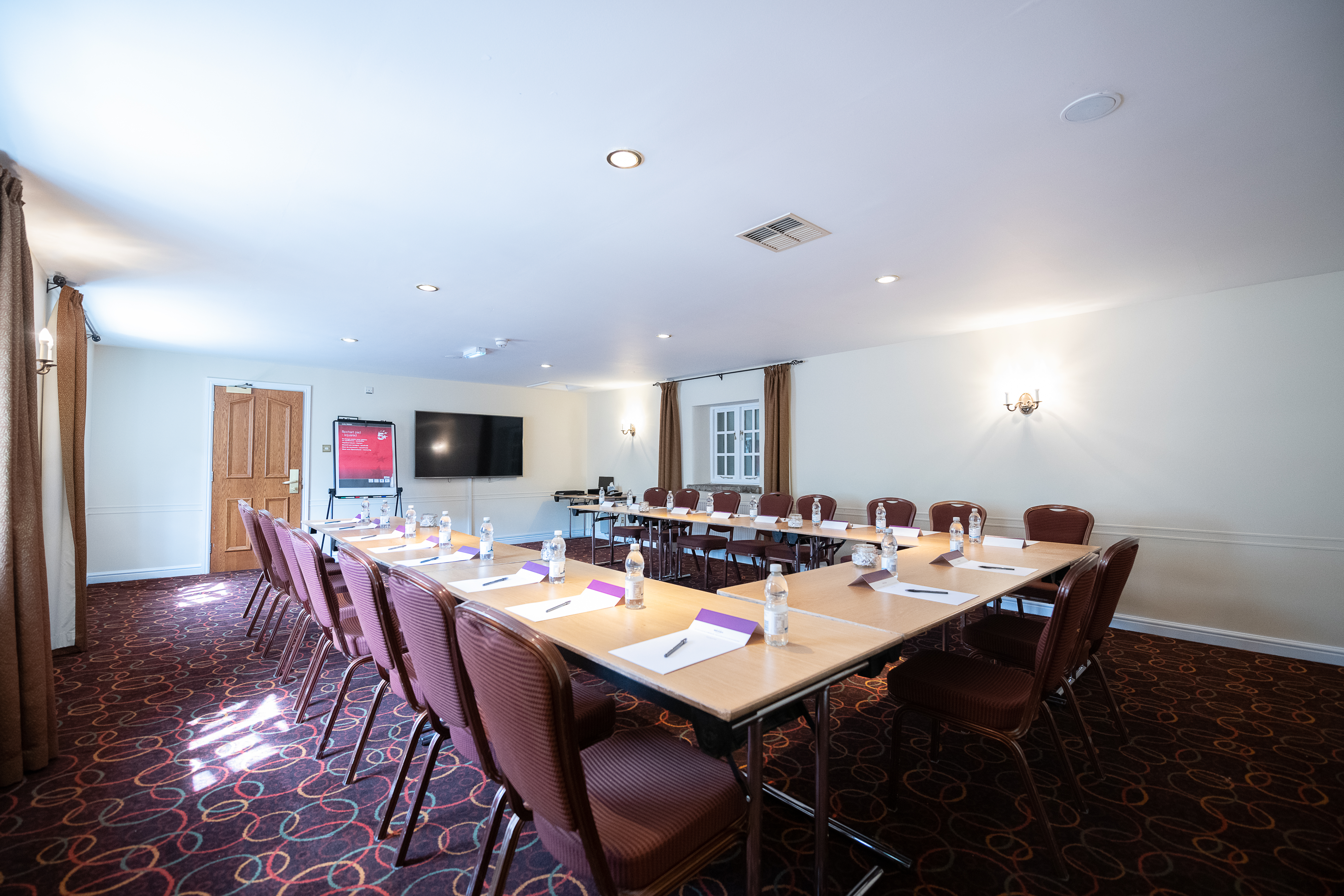 Mercure Barnsley Tankersley Manor Hotel & Spa - image 1