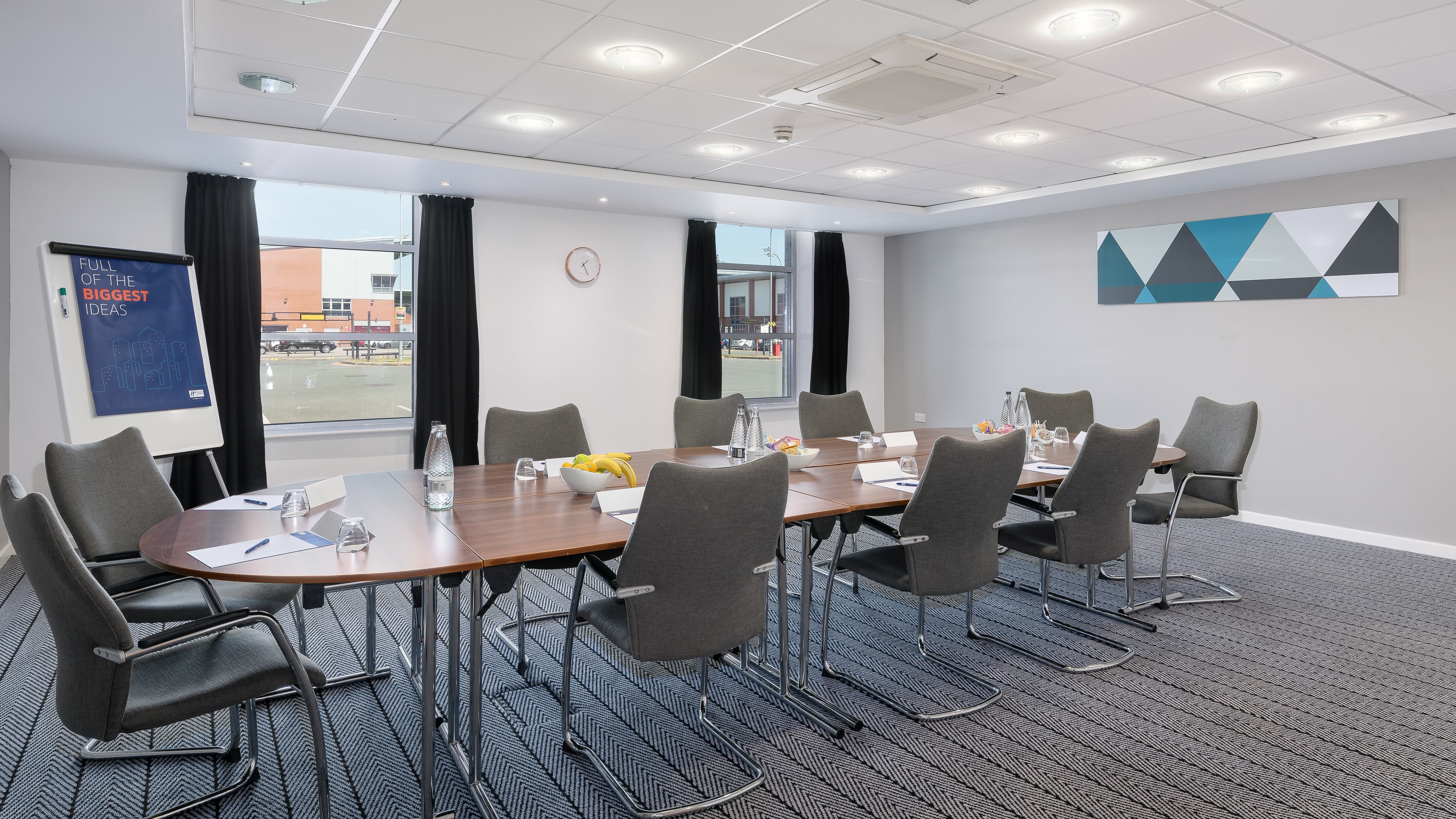 Holiday Inn Express Leigh - Sports Village - image 1