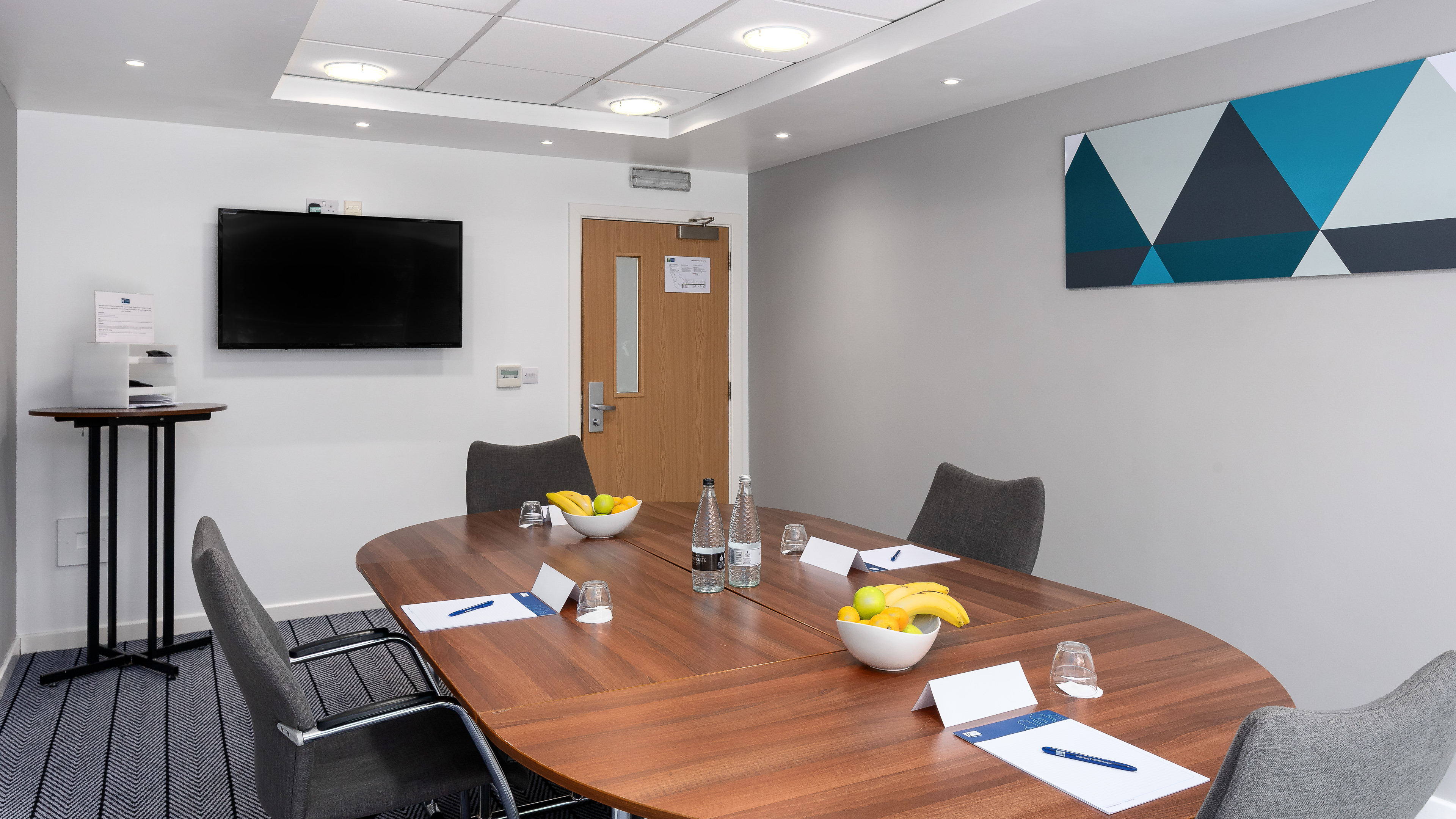 Holiday Inn Express Leigh - Sports Village - image 1