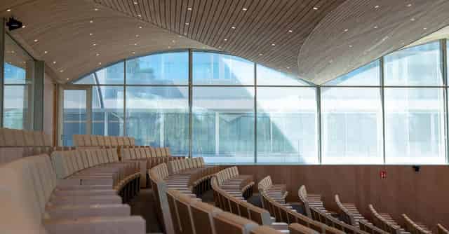 IESE Business School