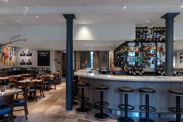 Quod Restaurant & Bar - image 2