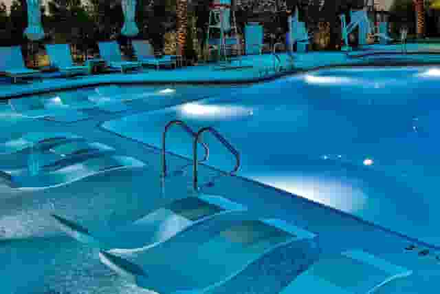 Palace Pool