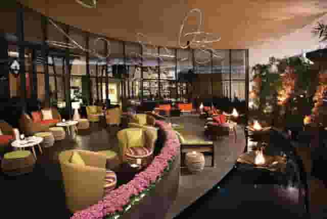 Crescent Lounge