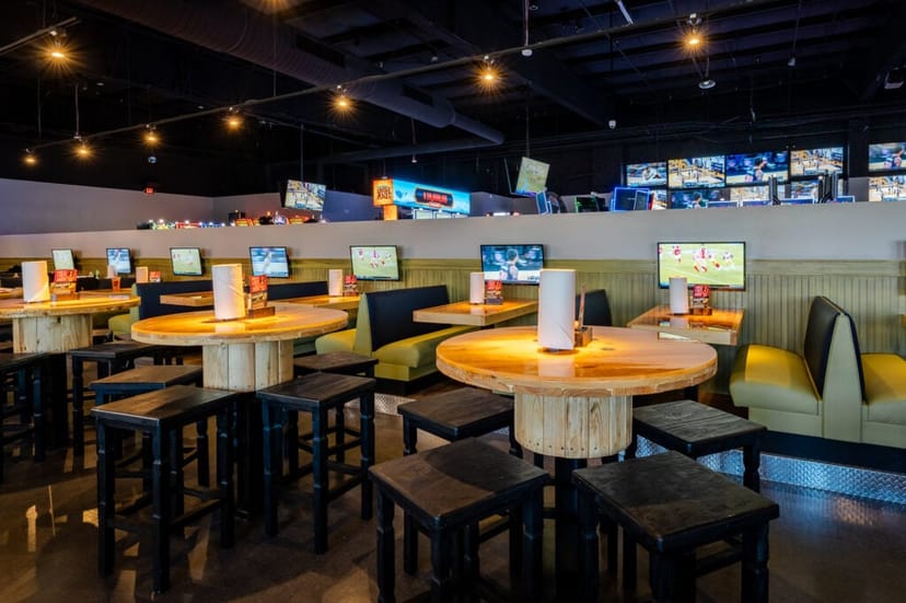 JefeBet Event Center: Spacious layout for sports watch parties and corporate happy hour events.